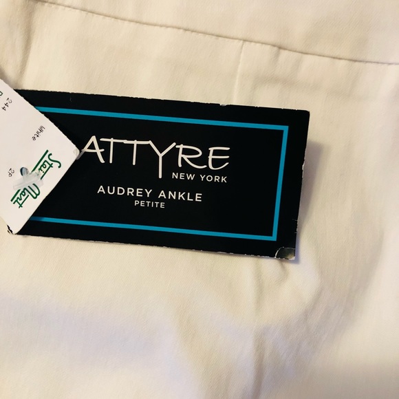 SALE!  $40  Attyre New York Audrey Ankle Slim Leg Petite Pants - Picture 11 of 16